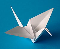 200px-origami-crane.jpg
